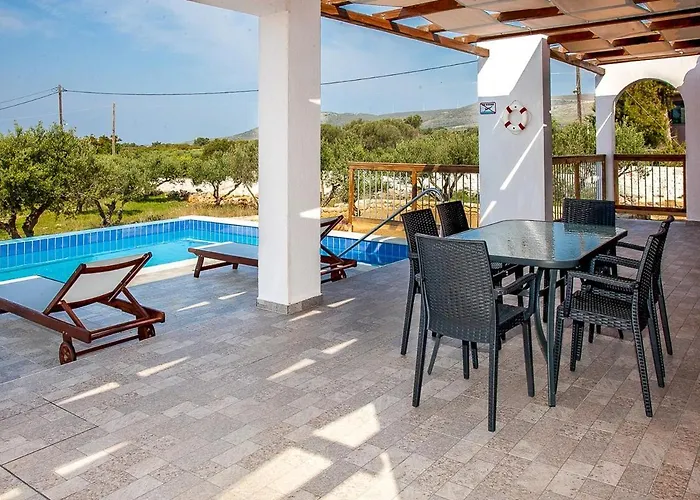 Christina, A Private Destination To Paradise 빌라 *